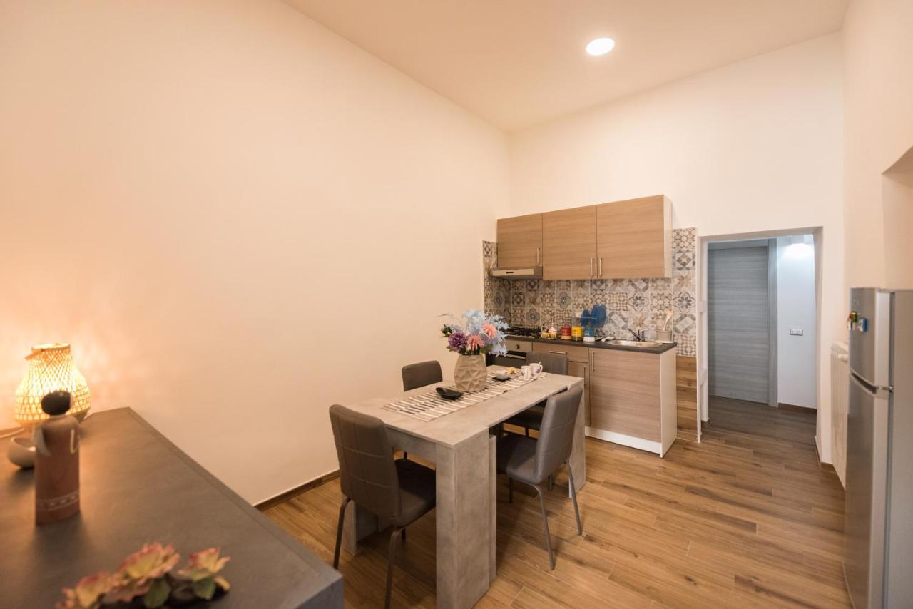 Dimora Francesca Apartment Salerno Luaran gambar